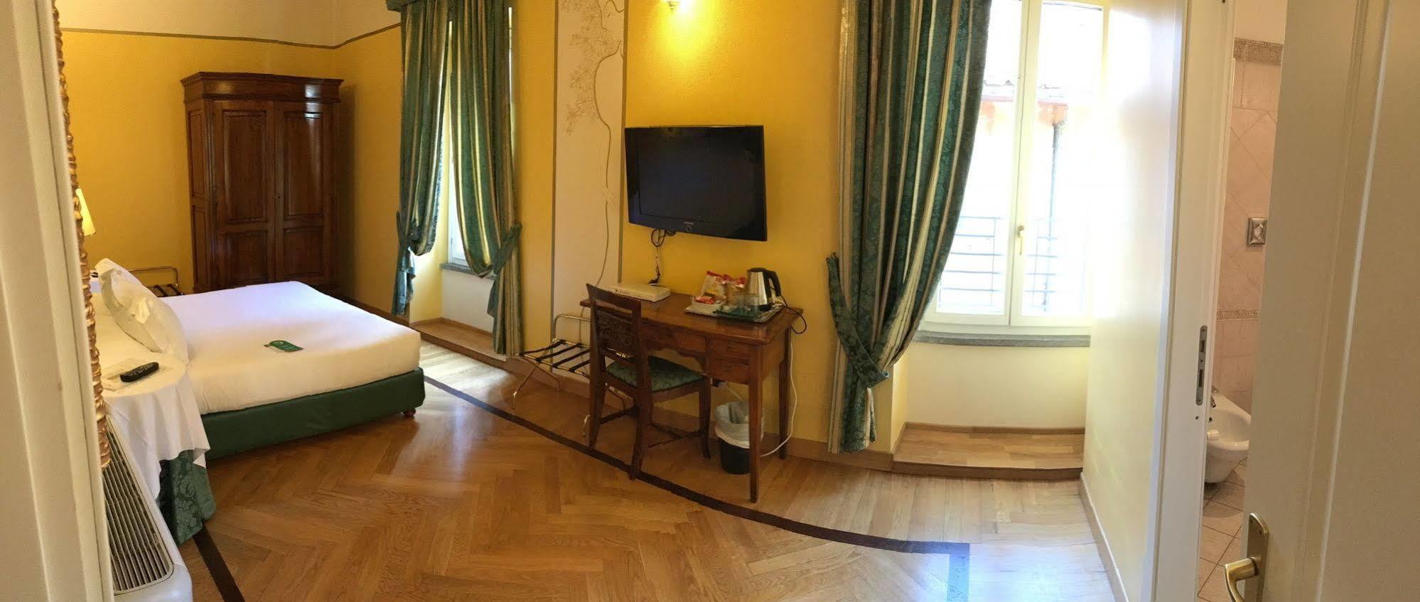 Coronari Palace Рим Экстерьер фото